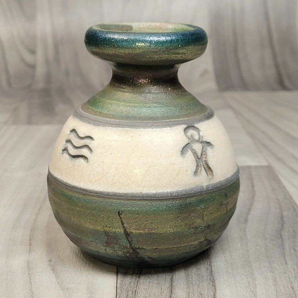 Christopher Matti Maui Hawaiian Petroglyph 2003 Raku Pottery Vase Art 4.25"